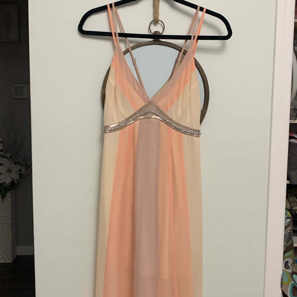 Women’s long flowy prom or fancy dress to wedding